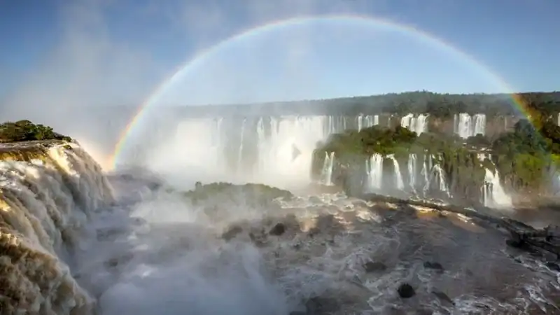 Cataratas Brasileñas y represa de Itaipú