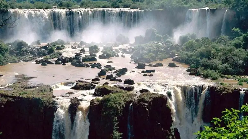 Cataratas Brasileñas y represa de Itaipú