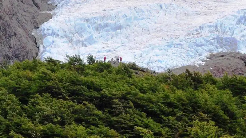 Full Day Chaltén desde Calafate con Lago del Desierto 