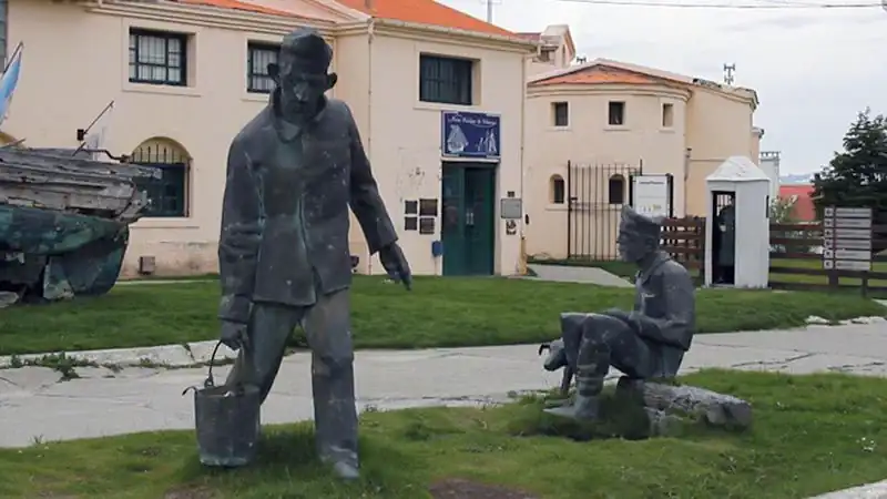 Lago Escondido y Fagnano
