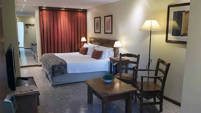 3* | Hostal del Bosque