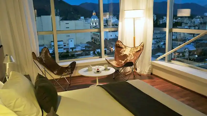 4* | Design Suites Salta 