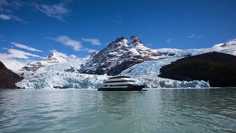 Crucero Mar Patag “The Spirit of the Glaciers”