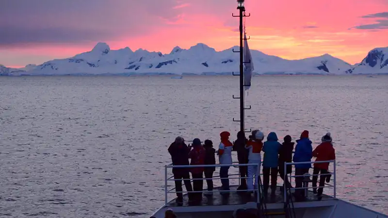 Tras el Círculo Polar