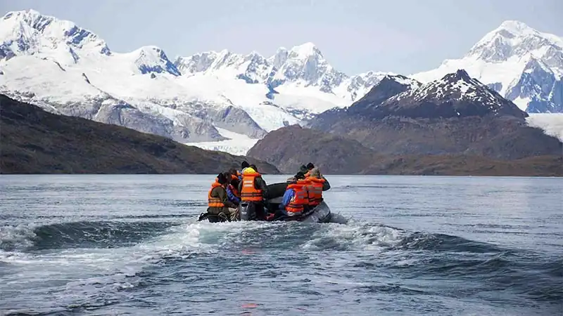 Crucero Australis Exploradores de la Patagonia